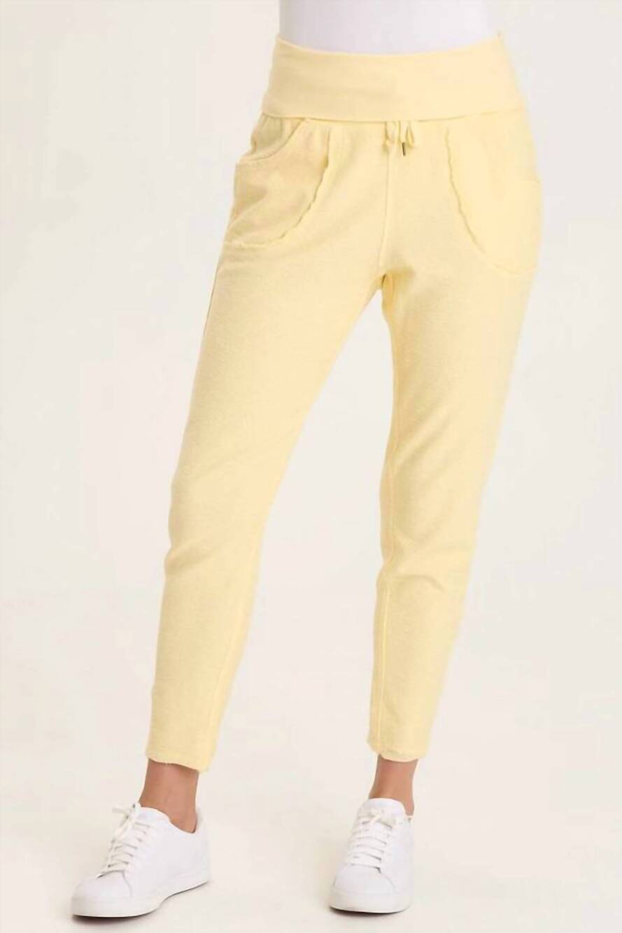 NEW WEARABLES kiefer slim leg crepe knit pants in butter yellow